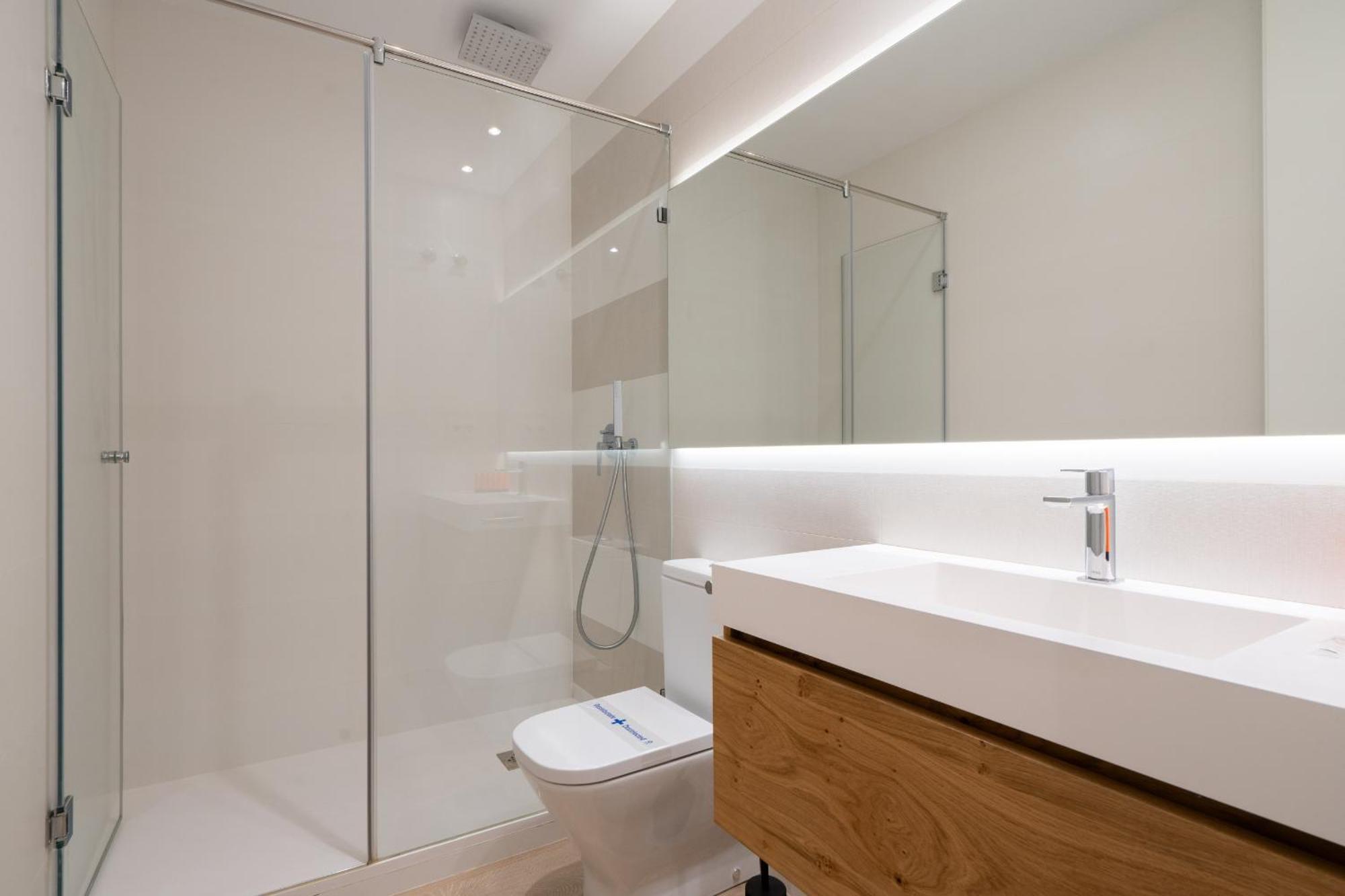 Apartamento Reformado Para 6 Personas En Plena Gran Via Alquiler Temporal Madri Exterior foto